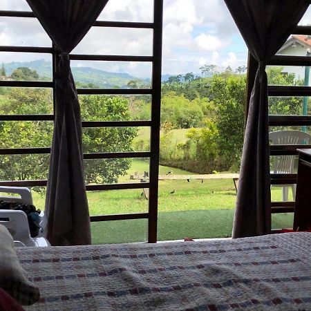 Вилла Finca Santa Martha Санта-Роса-де-Кабаль Экстерьер фото